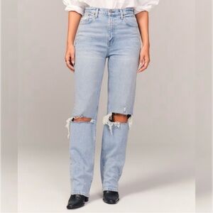 Abercrombie Light Destroy Curve Love Ultra High Rise 90s Straight Jeans NWOT